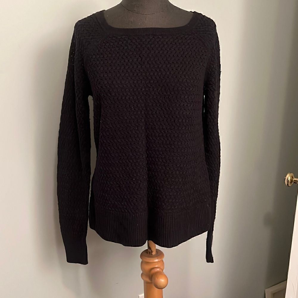 American Eagle Black Chevron Knit Sweater